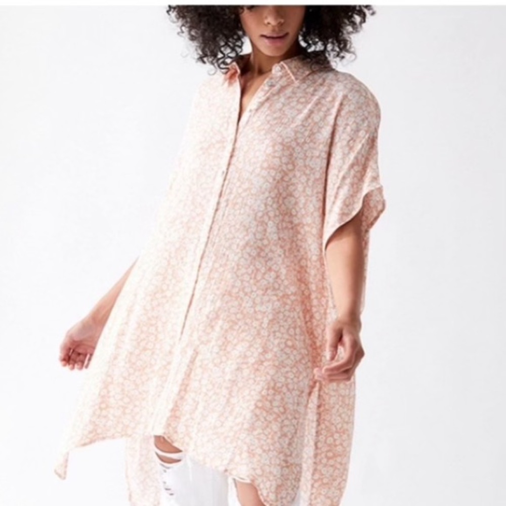 Lost + Wander Peach Floral Button Down Shirt